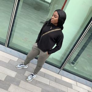 Meet your Posher, Mōnalisa